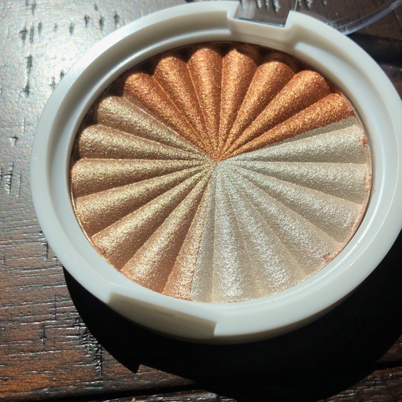 OFRA Other - NEW! Ofra Highlighter